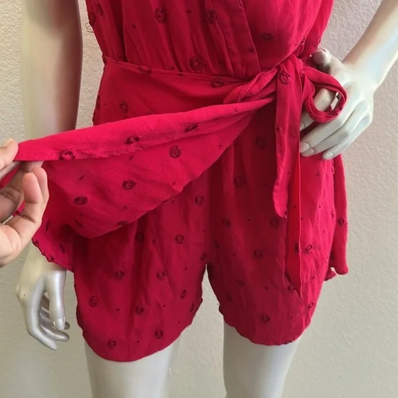 Anthropologie Ett:Twa Greenbrier Embroidered Romper in Pink Magenta